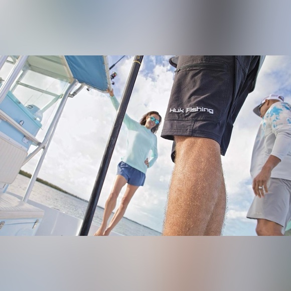 Huk NXTLVL Men - Tan- Next Level Performance Fishing Shorts 10.5” Inseam - Picture 3 of 6